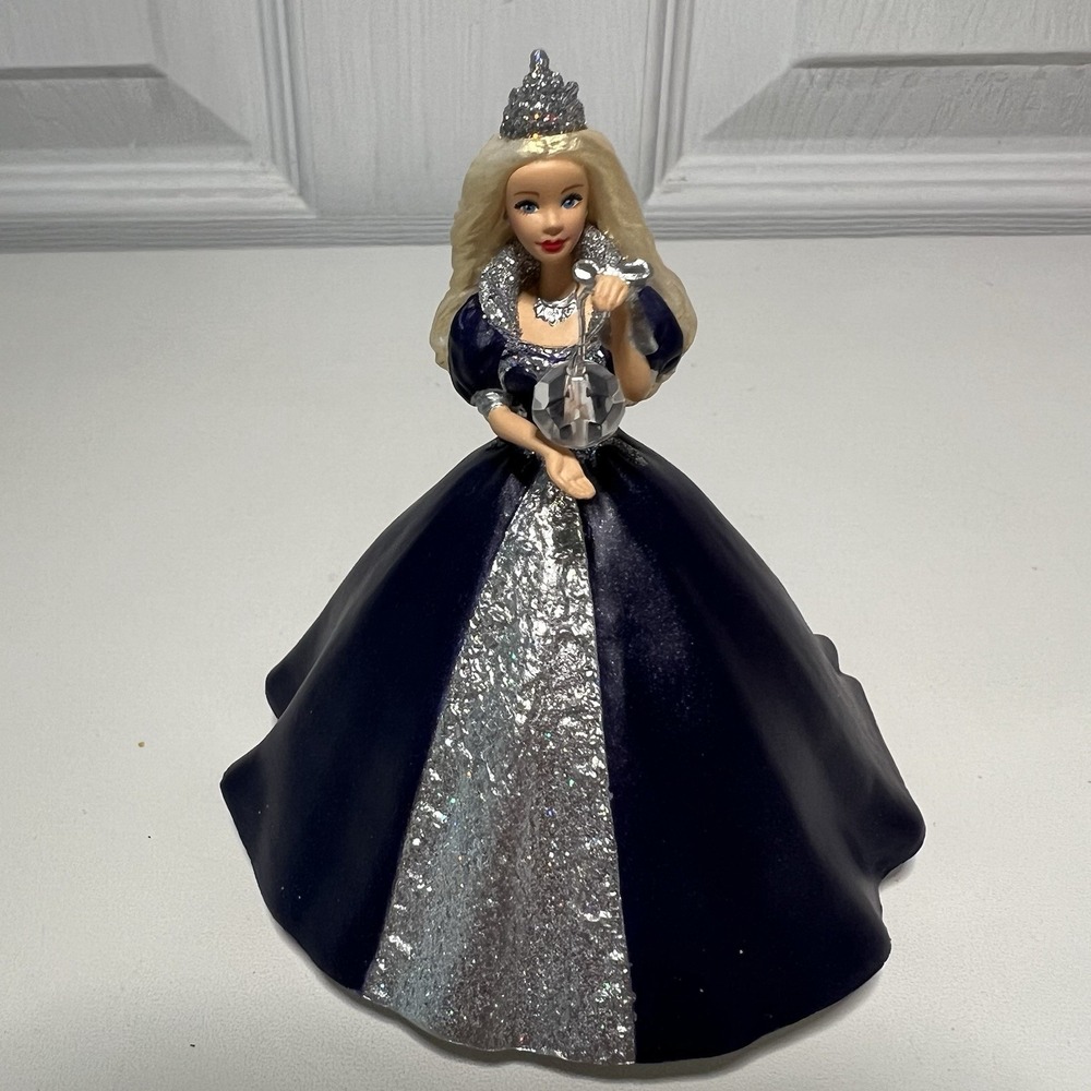 Hallmark 1999 Barbie- Millennium Princess Keepsake Christmas Ornament In‎ Box